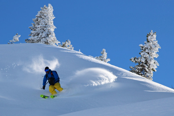 Bon Ski poudreuse pyrénées!!
