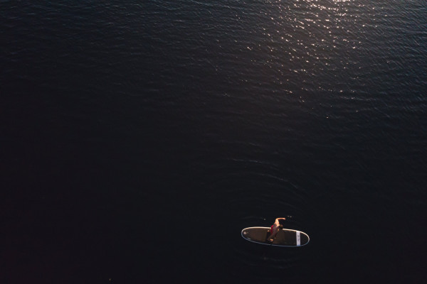 Stand up paddle sur le lac de Sallent de Gallego