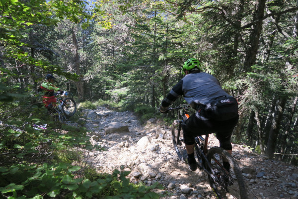Descente VTT sentier Ossau Pyrénées