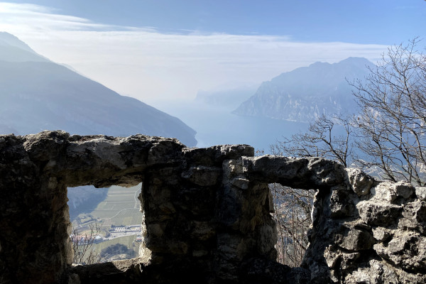 Vom Kriegsschauplatz zur Wanderroute: Der Sentiero della Pace | Nago-Torbole | Mmove