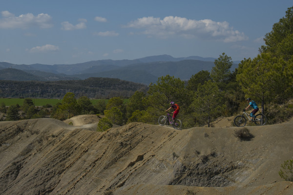 Dépaysement total en VTT enduro dans les Pyrénées espagnoles