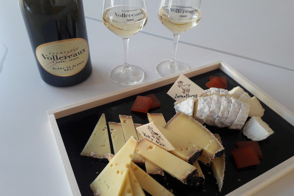 Accords Champagnes et fromages (en Anglais)
