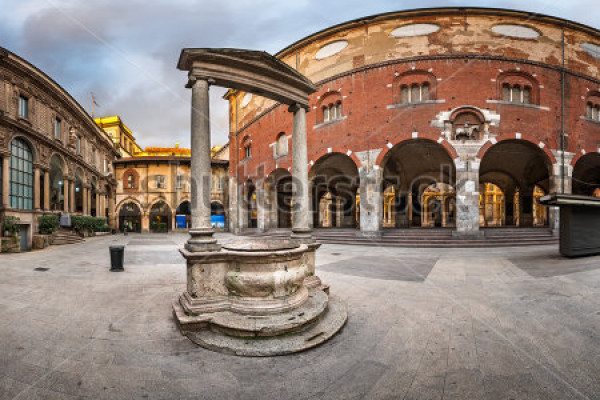 Piazza Mercanti