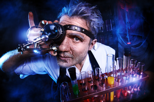 THE ALCHEMIST - DR. LUX'S LABORATORY