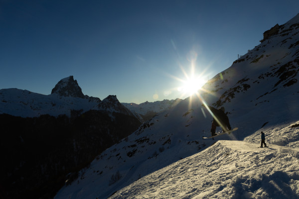 Neige sur les sommets des Pyrénées