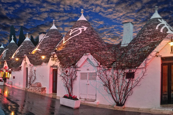 Authentic Routes: Conversano, Alberobello & Monopoli 