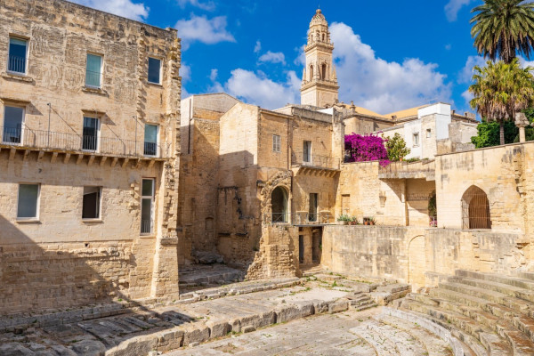 Authentic Routes: Lecce e Otranto con Pick-Up da Bari