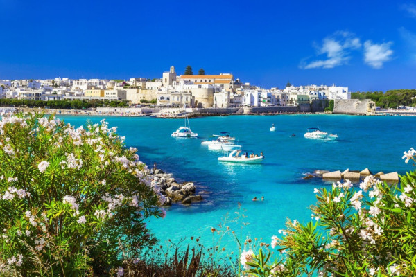 Authentic Routes: Lecce e Otranto con Pick-Up da Bari