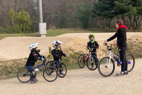 New Generation Riders - MTB lessons for children (8-12 years) | Polsa | Mmove