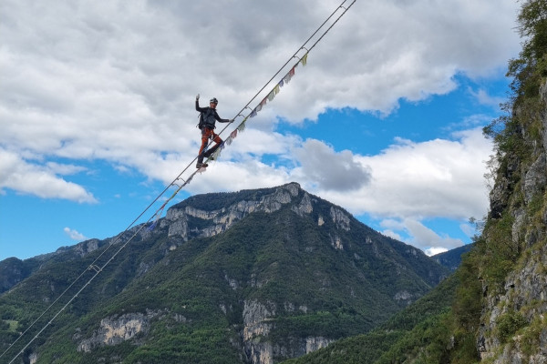 Parco Alpinistico delle Anguane
 - Livello medio | San Pietro Valdastico | Mmove