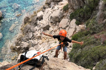 ABSEILING PERDA LONGA