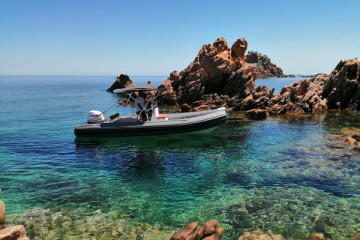 Rocce Rosse Noleggio Gommoni