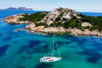 TOUR IN BARCA A VELA NEL GOLFO DI OLBIA CON PRANZO