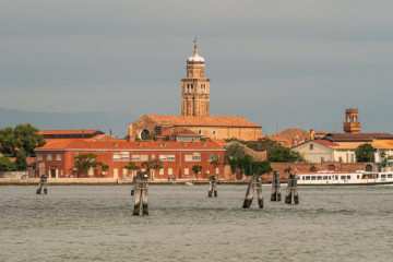 BURANO SPECIAL: colori e tradizione con guida a bordo