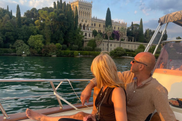 Tour in barca all'Isola del Garda con brindisi