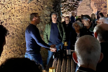 Tour in cantina e degustazione Aglianico del Vulture in bottaia ipogea a Melfi
