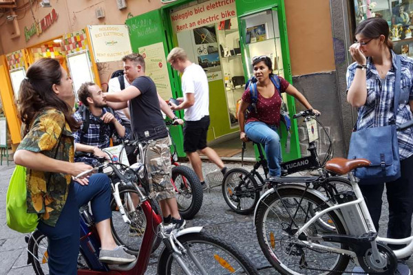 noleggio bici neapolisolare via capitelli gruppo