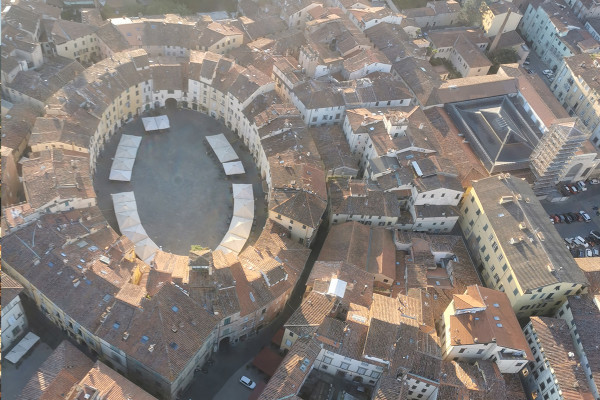 Piazza Dell'Anfiteatro