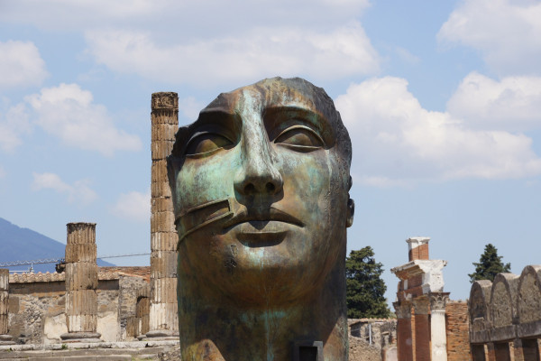 monumenti in Pompei Image by jfleszar from Pixabay 