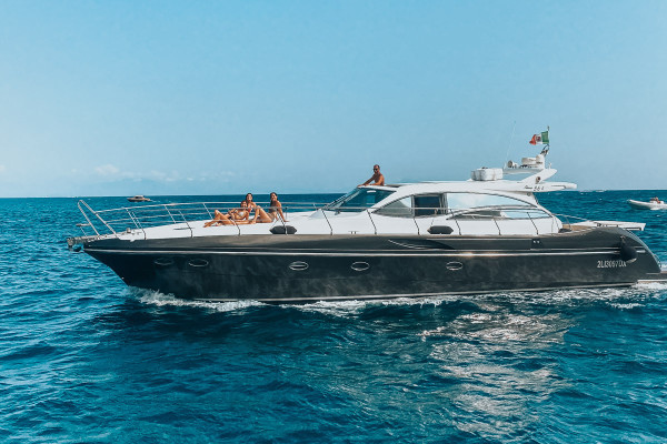 Escursione in Yacht Alena 56 con Skipper da Salerno a Positano