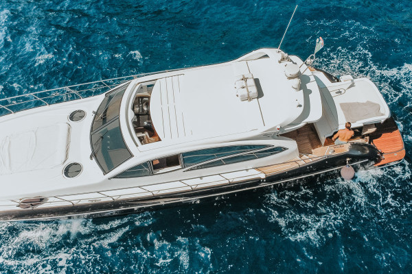Escursione in Yacht Alena 56 con Skipper da Salerno a Positano