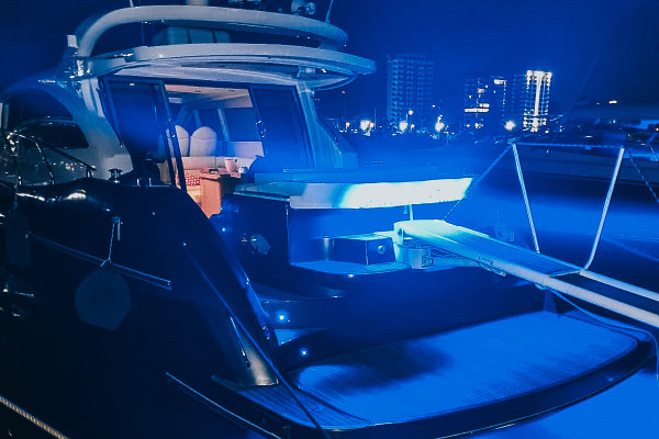 Escursione in Yacht Alena 56 con Skipper da Salerno a Positano