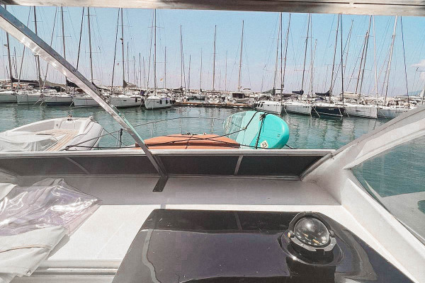 Tour della Costiera Amalfitana in Yacht Conam 40, Skipper e carburante incluso
