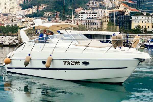 Tour privato in barca della Costiera Amalfitana in yacht Cranchi Zaffiro 34 - Tito rent
