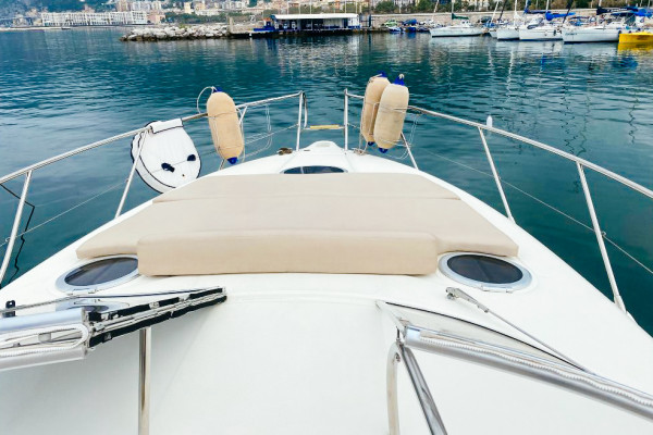 Tour privato in barca della Costiera Amalfitana in yacht Cranchi Zaffiro 34 - Tito rent

