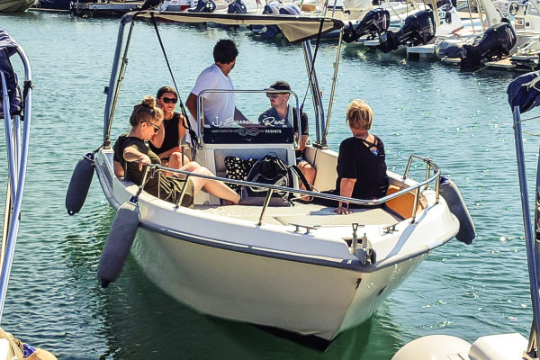 Tour privato in barca 40cv da Salerno ad Amalfi e Positano