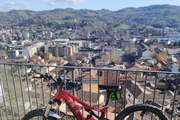 Canelli vista dall'alto