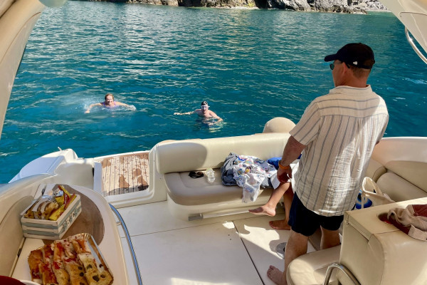 Tour privato in barca della Costiera Amalfitana in yacht Cranchi Zaffiro 34 - Tito rent