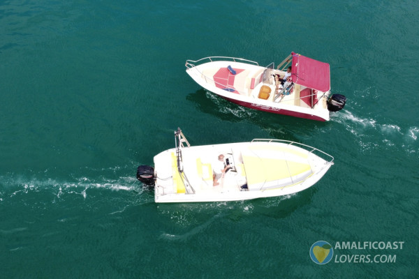 Tour privato in barca 40cv da Salerno ad Amalfi e Positano
