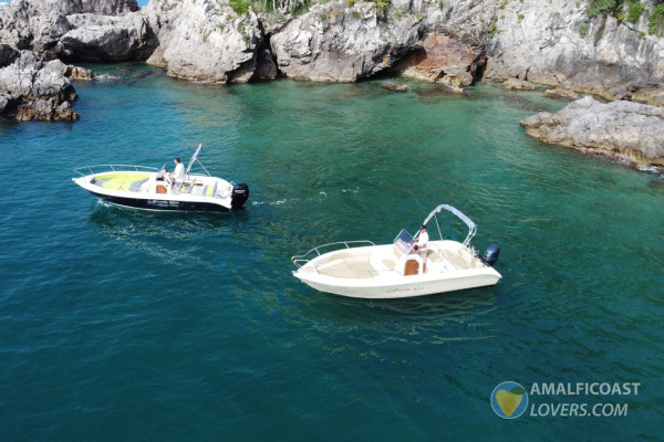 Tour privato in barca 40cv da Salerno ad Amalfi e Positano