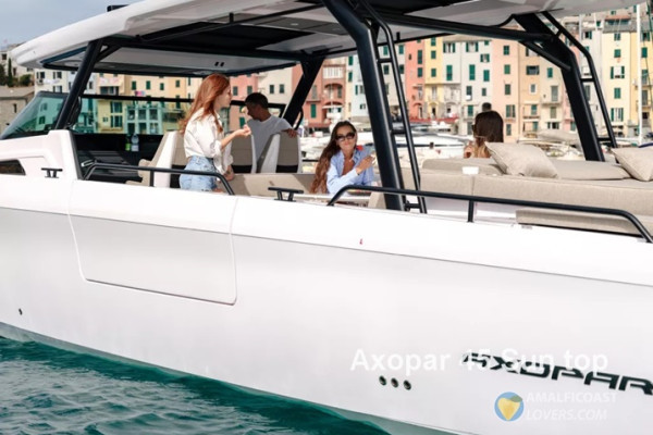 Noleggio Yacht Axopar 45 Sun Top con Skipper da Napoli
