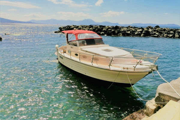 Giornata in barca da Napoli Isola di Capri