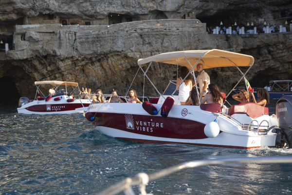Venture Vibes - Polignano: Exclusive private boat tour