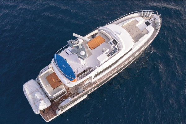 Noleggio Yacht Azimut Magellano 53 - Capri e Costiera Amalfitana
