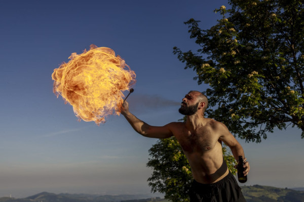 Il grande spettacolo del mangiafuoco Luca
