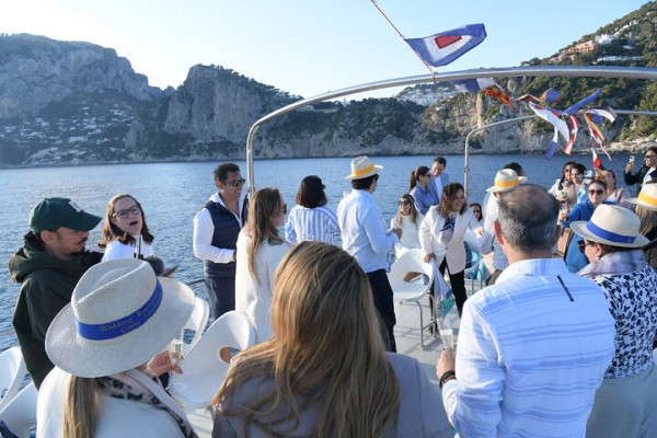 Tour in barca da Salerno con sosta ad Amalfi e aperitivo incluso
