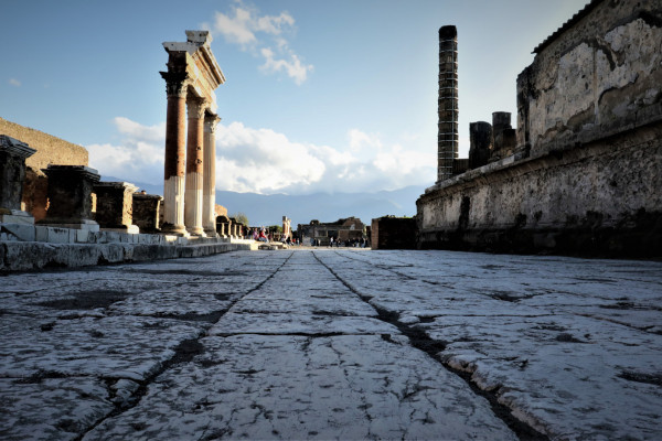 Pompei Skip-the-Line – Tour Guidato 2h All Inclusive (da Salerno)