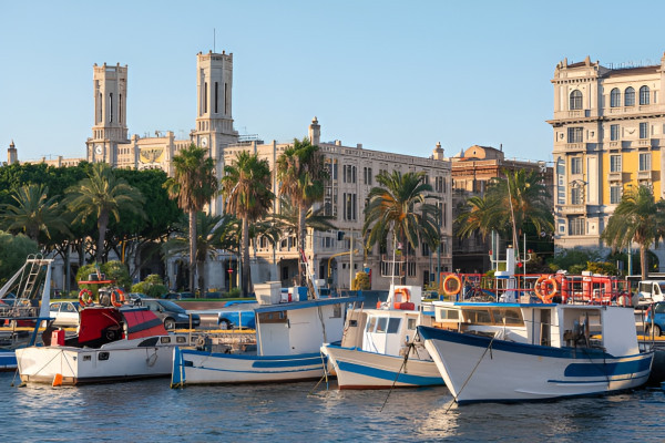 Luce di Cagliari: tour nel capoluogo della Sardegna