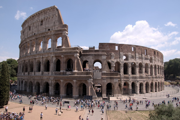 Roma Antigua : Foro romano y Colosseo