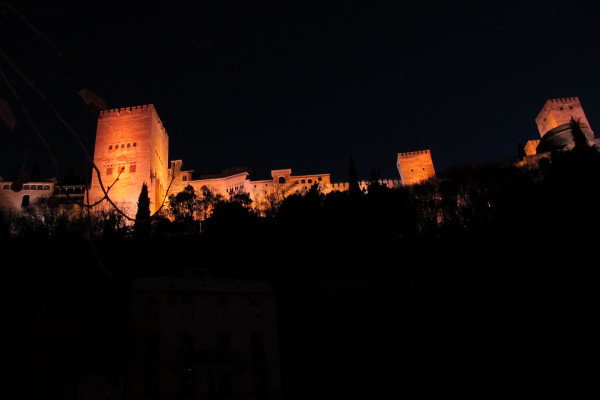 Alhambra noctura desde paseo de los tristes