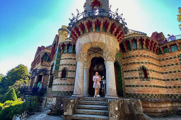Capricho de Gaudi - frontal