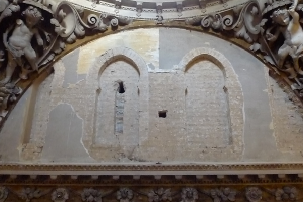 Ruinas de la Sinagoga/Mezquita en la Iglesia de Santa María la Blanca