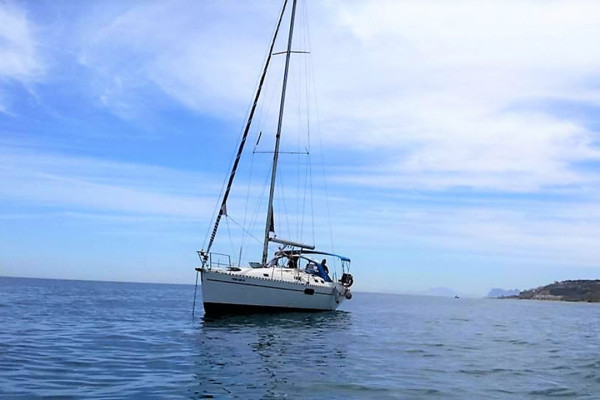 Navegando con nuestro velero - Inquieto