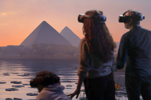 El centro Eclipso te ofrece experimentar la expedición inmersiva en realidad virtual "El Horizonte de Keops", para descubrir la pirámide de Keops.