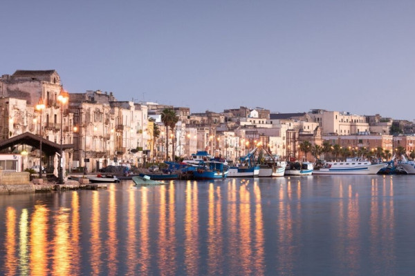 Authentic Routes: Las Joyas de Magna Grecia con Recogida en Polignano