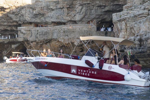 Polignano a Mare Sea Caves - Tour compartido